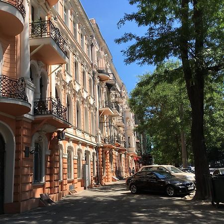 Apartamenty Na Sofievskoy Odessa Dış mekan fotoğraf
