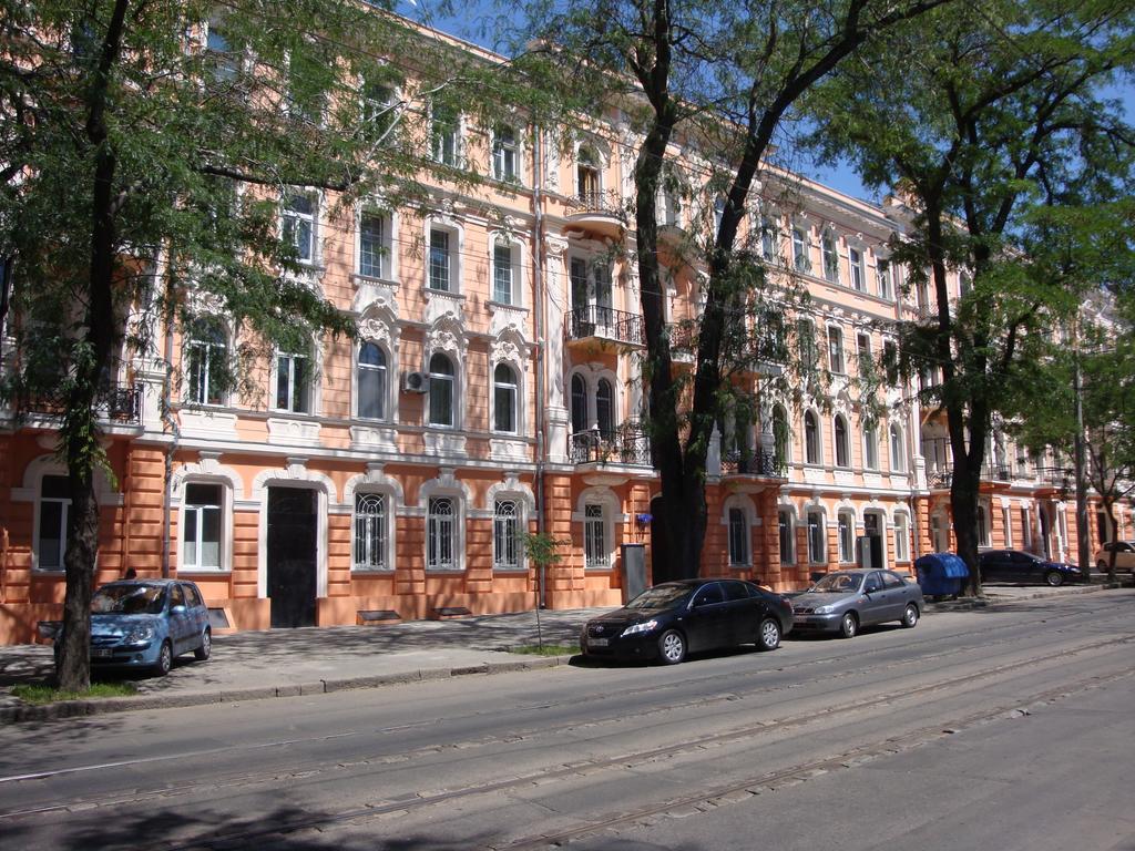 Apartamenty Na Sofievskoy Odessa Dış mekan fotoğraf