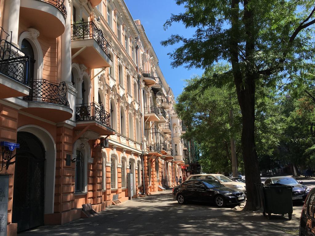 Apartamenty Na Sofievskoy Odessa Dış mekan fotoğraf