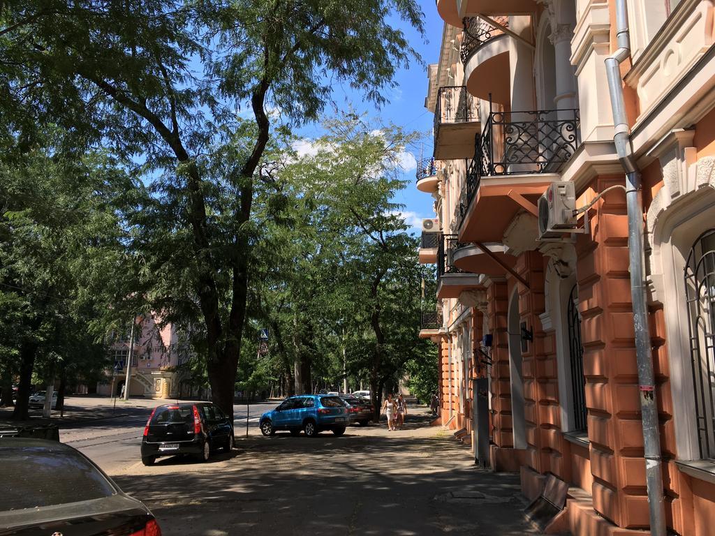 Apartamenty Na Sofievskoy Odessa Dış mekan fotoğraf
