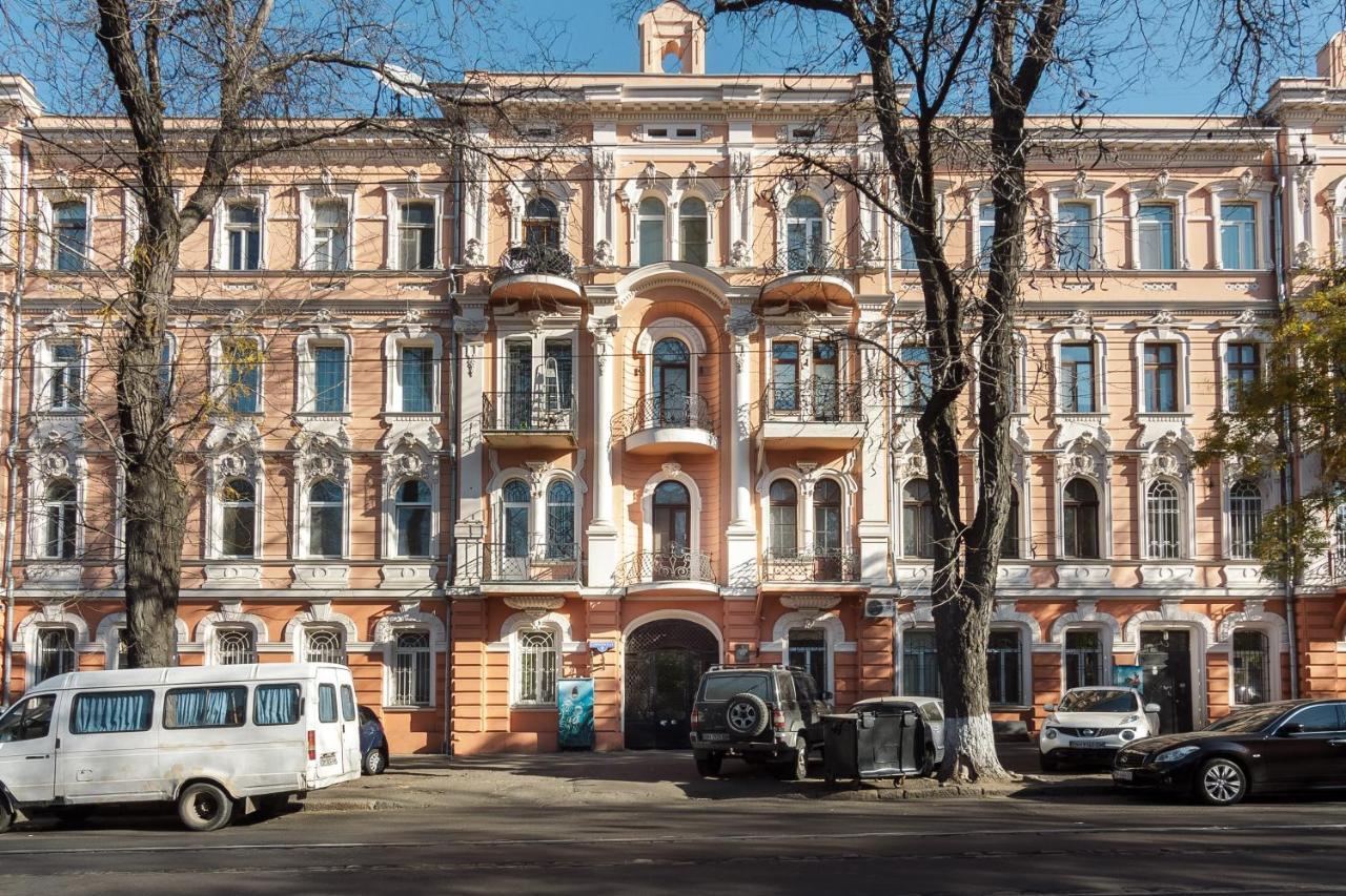 Apartamenty Na Sofievskoy Odessa Dış mekan fotoğraf