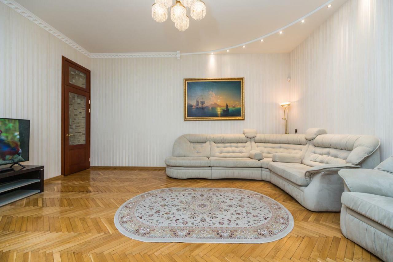 Apartamenty Na Sofievskoy Odessa Dış mekan fotoğraf