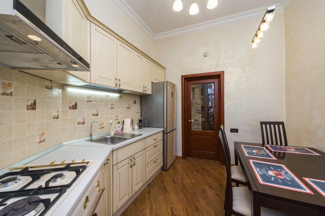 Apartamenty Na Sofievskoy Odessa Dış mekan fotoğraf