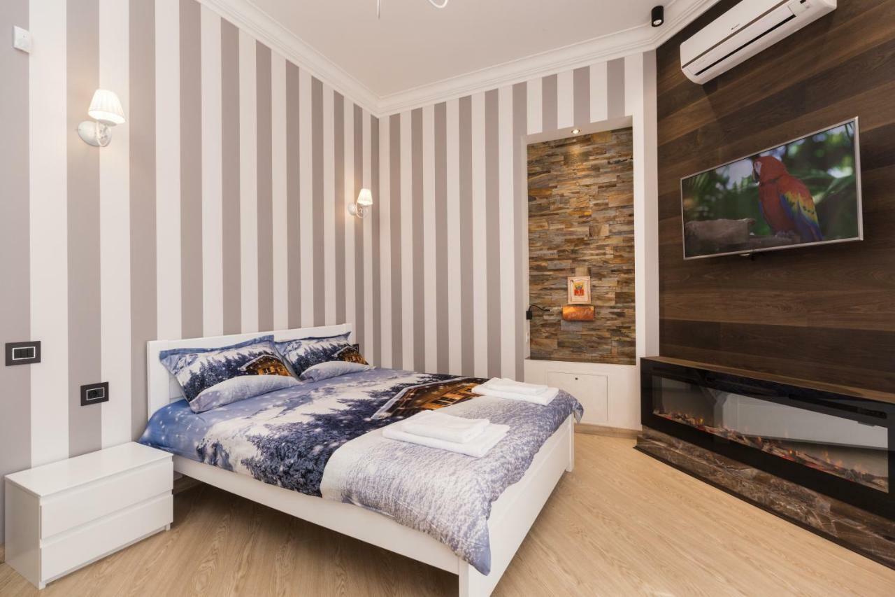 Apartamenty Na Sofievskoy Odessa Dış mekan fotoğraf