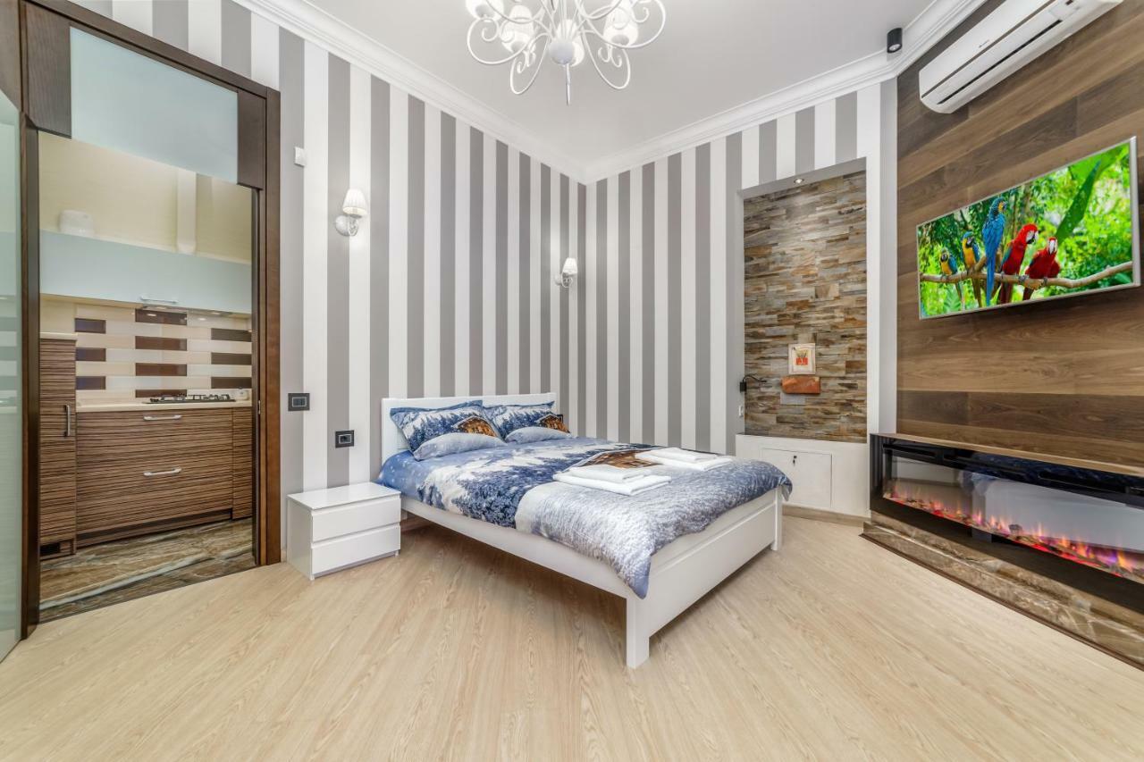 Apartamenty Na Sofievskoy Odessa Dış mekan fotoğraf